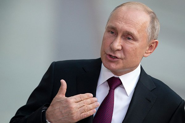 Владимир Путин сайн тагнуулч байсныг архивын баримт бичигт өгүүлжээ