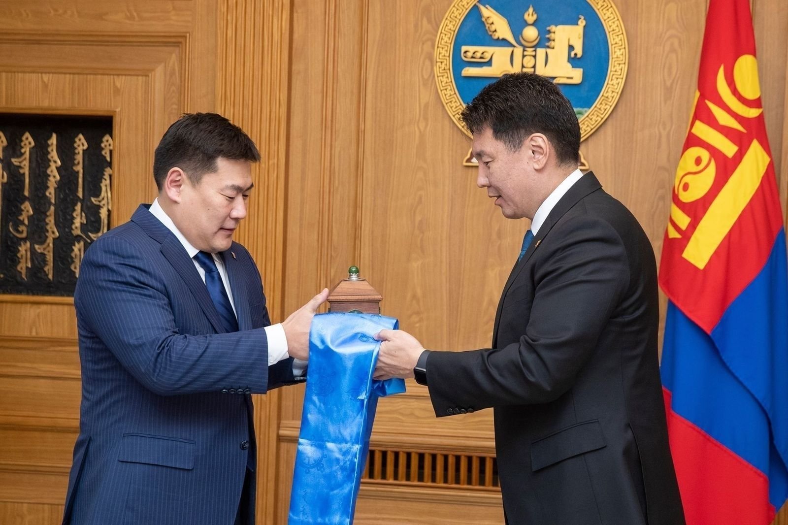 С.Баяр, С.Баярцогтын залгамжлагчаар У.Хүрэлсүх, Л.Оюун-Эрдэнэ хоёр тодров