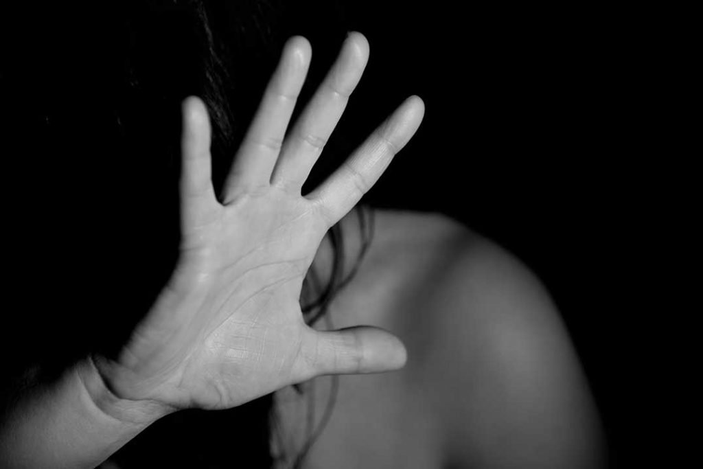 Эмэгтэйчүүдийн 20 гаруй хувь нь хүчирхийлэлд өртөх нь байдаг л зүйл гэж боддог