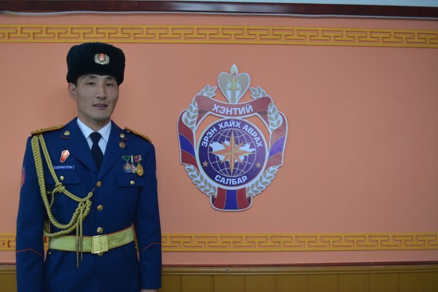 Онцгой гавьяа байгуулсан ажилтан