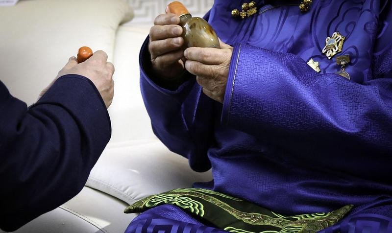 Цагаан сарыг ганц удаа өнжихөд алдах юмгүй