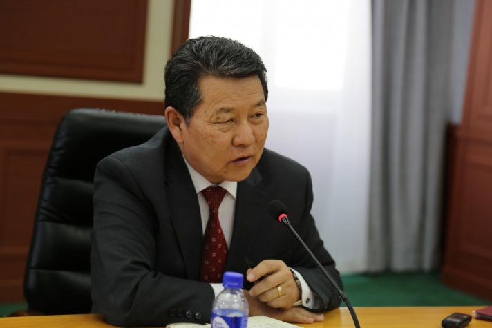 Hоолуурын 100 мянгаа авъя