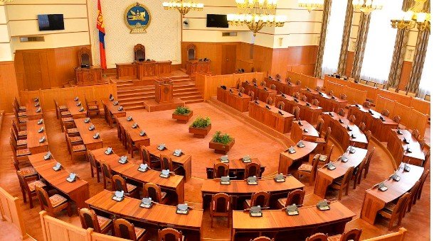 Хямралыг даваад, хуримтлуулж чадвал сайн л хэрэг