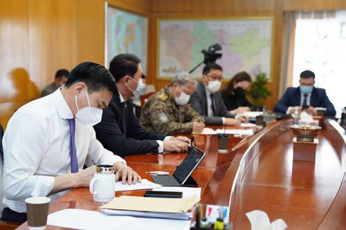 УОК: Ковидын эсрэг вакцины 3 дахь тунг судалж ирэх сарын 20-нд танилцуулах үүрэг өгчээ