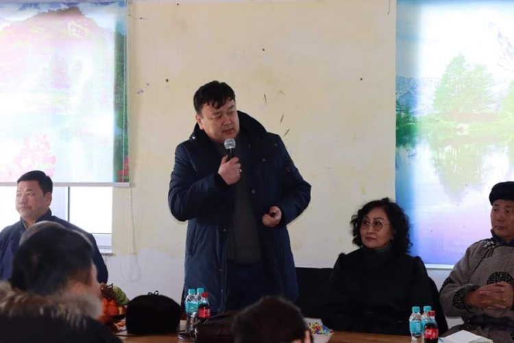 Иргэдээ сонсох уулзалт Баянхутаг сумаас эхэллээ