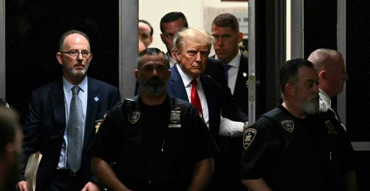 Дональд Трампад шүүхээс 34 хэрэгт ял тулгажээ